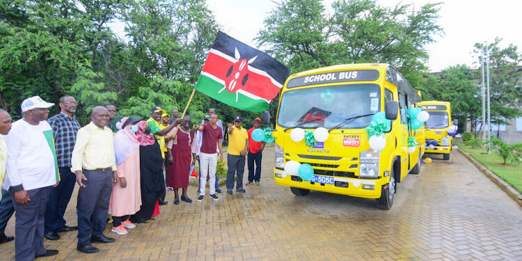 William Ruto Gifts Buses to Mombasa schools