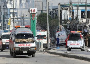 The death toll from an attack on Saturday at a busy intersection in the Somali capital Mogadishu has risen to 100 | AFP