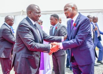 President William Ruto and Trade CS Moses Kuria.Ruto says he will not be intimidated by the opposition.Photo/PCS
