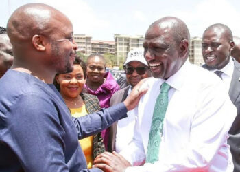 Lang'ata MP Felix Odiwuor (left) meets President William Ruto at a past event.