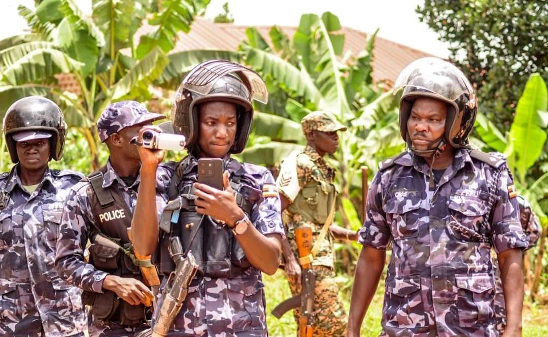 Photos of police officers posted by Bobi Wine on X in his tweet. 