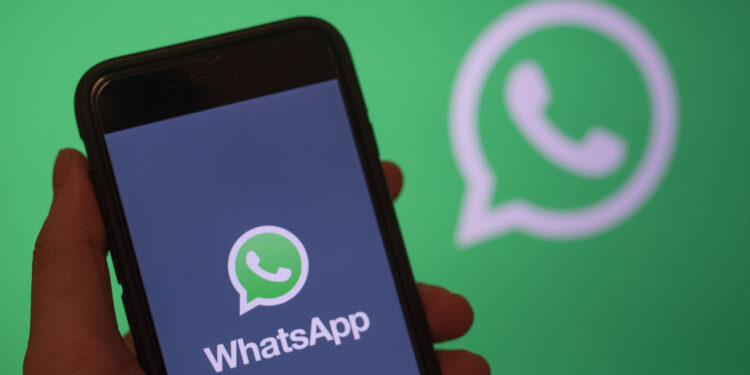WhatsApp Introduces Disappearing Voice Messages