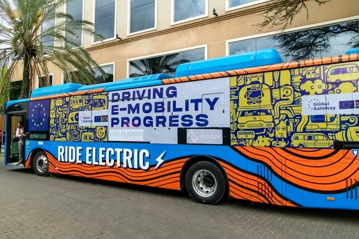 A photo of one of the electric buses designed to operate on the BRT lines.