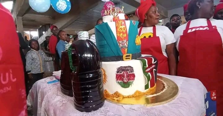 Tarders in Gatundu, Kiambu celebrate fgormer President Uhuru Kenyatta's birthday on October 26, 2023. 