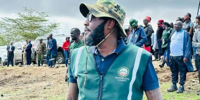 Former Kiss 100 presenter Shaffie Weru takes part in the national tree planting exercise. 