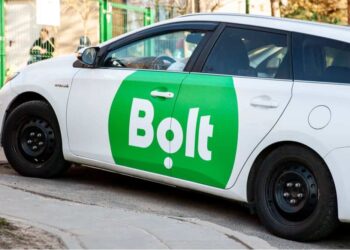 A photo showing a vehicle operating under Bolt.