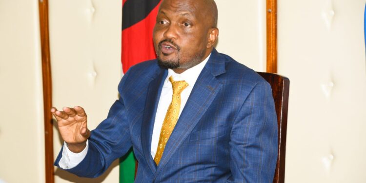 Public Service CS Moses Kuria during the meeting with KSG Council Members. 