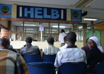 A past photo of loanees wait to receive services at the HELB offices in Naairobi.