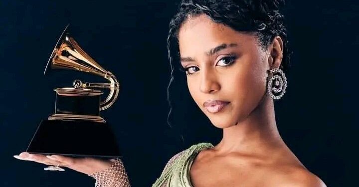 Tyla poses for a photo with her Grammys award. PHOTO/Courtesy.