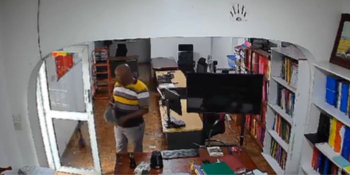 CCTV Captures Laptop thief