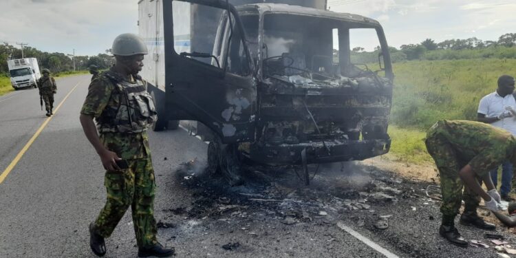 Al-Shabaab: 4 Kenyan Officers Dead in Attack