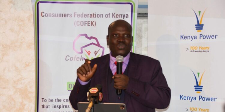 Kenya Power CEO Dr. Joseph Siror speaking during during a joint stakeholders' forum attended by representatives from the Consumers Federation of Kenya (COFEK), the Scrap Metal Council, and scrap metal dealers. PHOTO/KPLC.