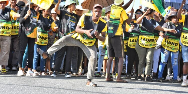 South Africans during an ANC rally. PHOTO/RSA Presidency. 
