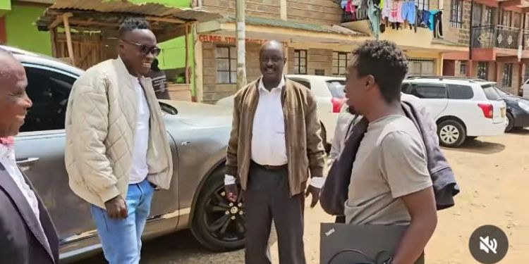 Kimani Mbugua (right) shares a moment with comedian Oga Obina moments before his admission to a rehabilitation center.