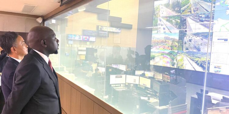 Murkomen visited the Korea Expressway’s Traffic Management Centre
