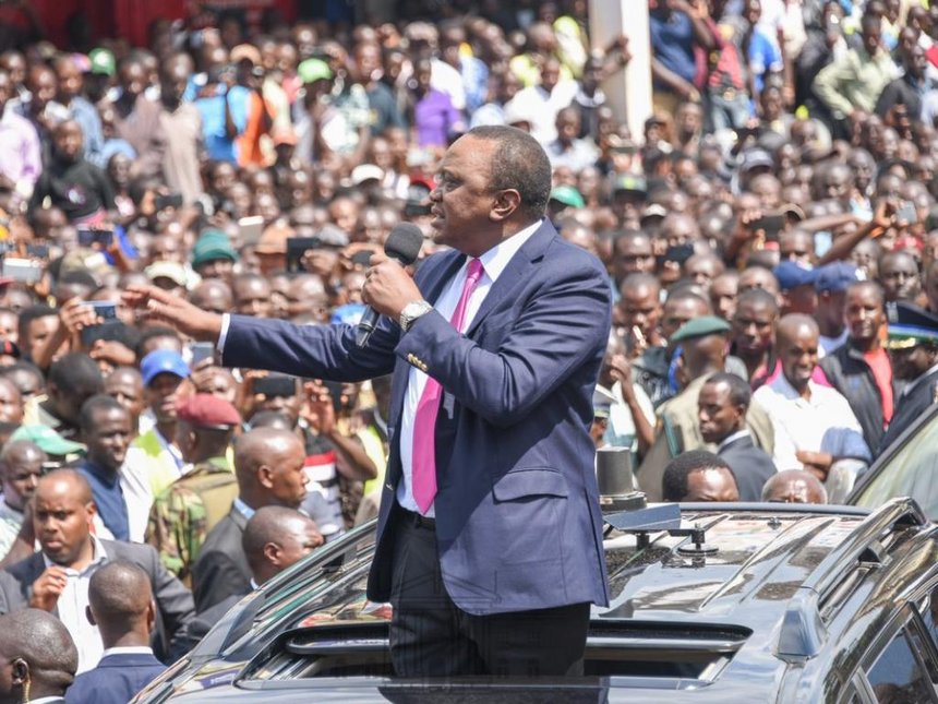 Retired President Uhuru Kenyatta said Kenya losesKsh2 billion to coruption every day. 