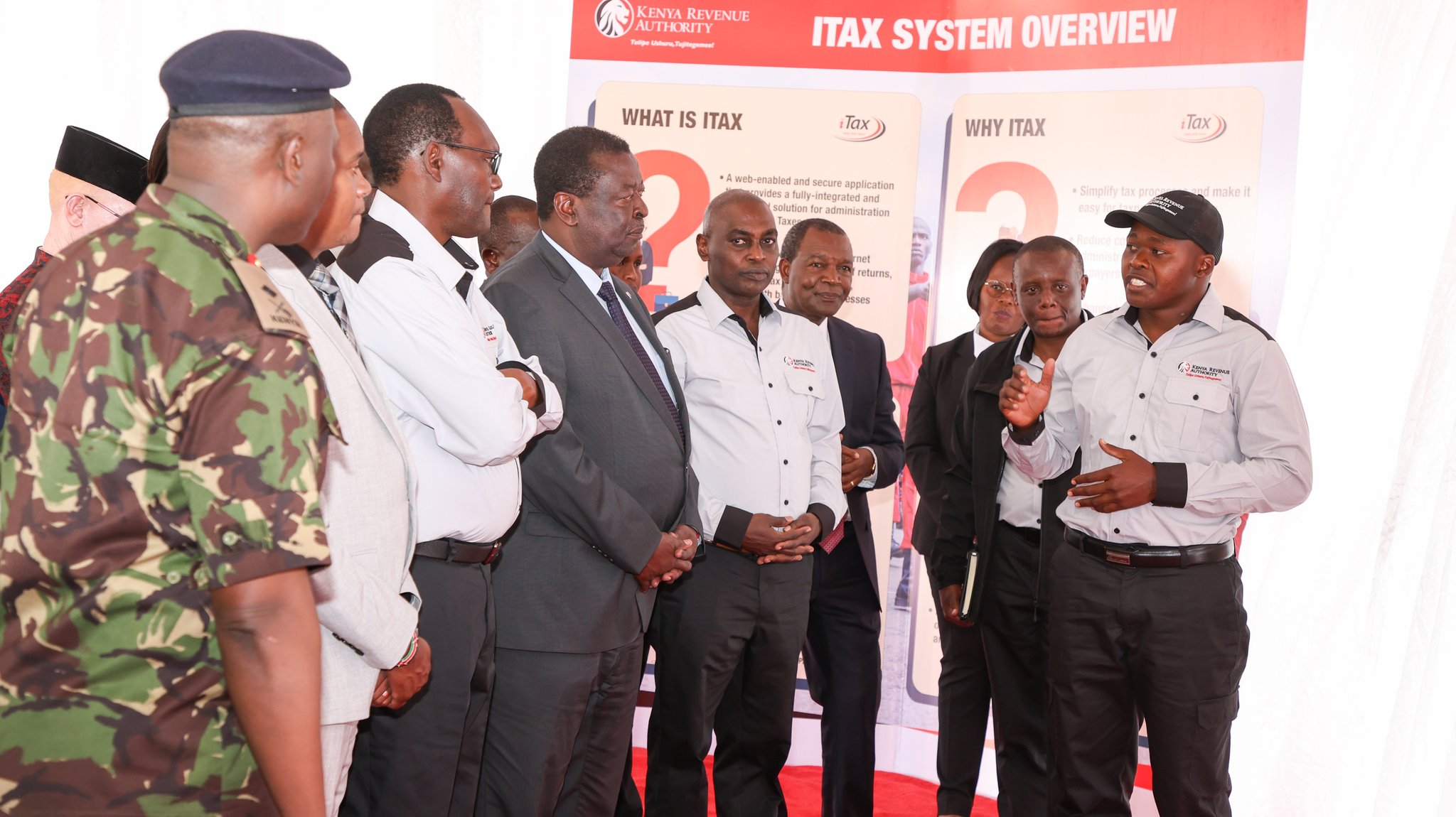 Prime CS Musalia Mudavadi with Treasury, KRA and KDF officials during the pass-out of Revenue Service Assistants. 
