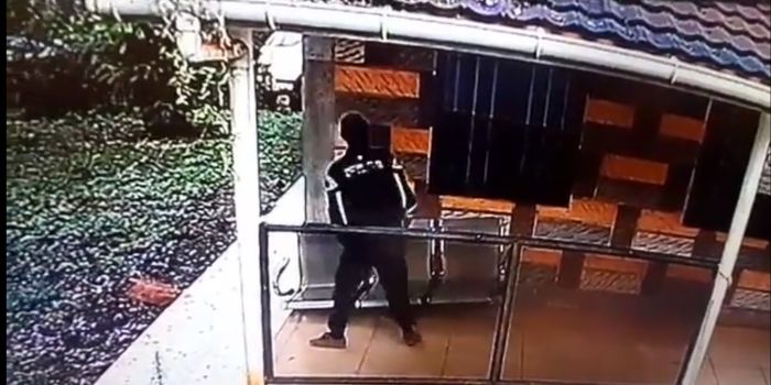 CCTV Captures Man Stealing Hospital Waiting Bench