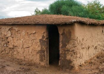 Why Mud and Dung Houses are Common in Kenya