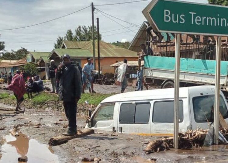 47 Killed Following Landslides Caused by Floods