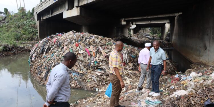Nema team inspecting company products that pollute Nairobi Rivers. 