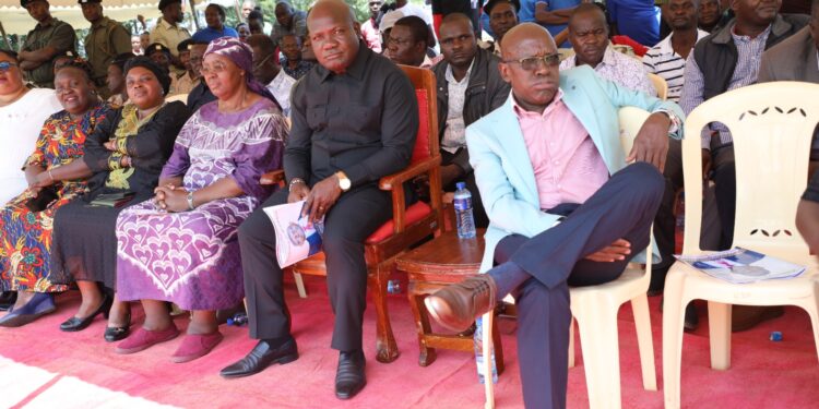 Governor Fernandes Barasa and Boni Khalwale attending a funeral at Shinyalu Sub- Count of 17th February. 2024.