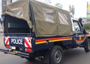 A photo of Kenya's Police car.