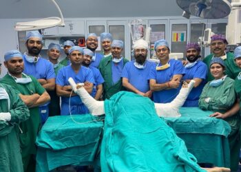 Doctors in Delhi after first successful bilateral hand transplant. PHOTO/DD News