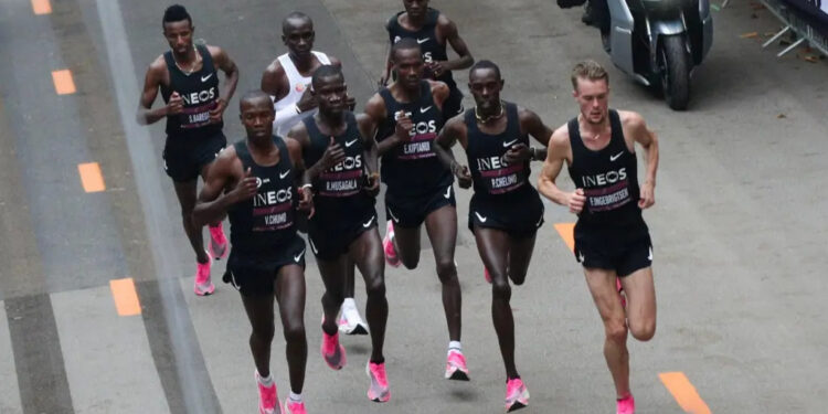 Kenyan Willy Mnangat Explains Why He Let He Jie Win Marathon